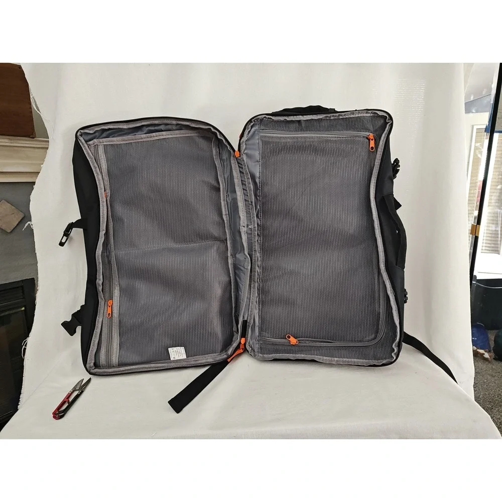 Las Vegas Aviators Backpack MiLB Baseball Travel Bag Black Orange Adult 20 x 11‎